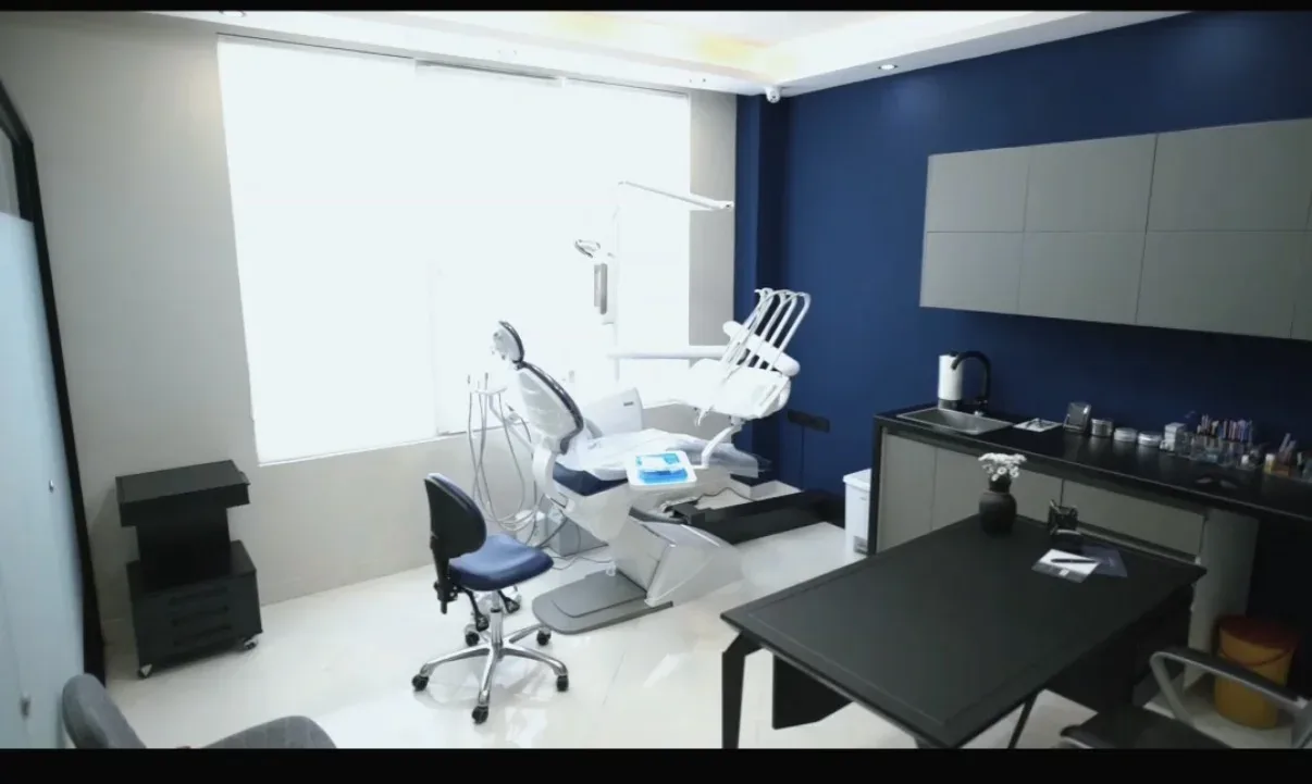 clinic paryzad (دندانپزشکی پریزاد) 2