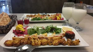 رستوران مادر بزرگ