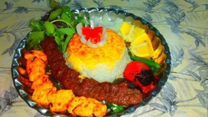 سفره خانه ی سنتی خیری(سیس)