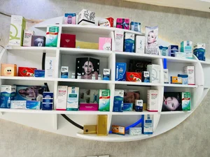 عینک و لنز مرکزی 3