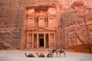 میدان پرستار