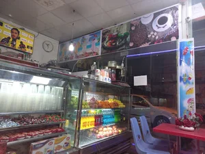 آبمیوه و بستنی یاشار و تیام