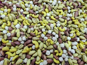 آجیل مختار 2