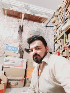 دكتر مجتبي گلابي-جراح دندانپزشک