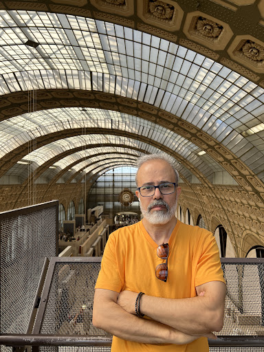 کلینیک چشم هما، دکتر منصور همایونی