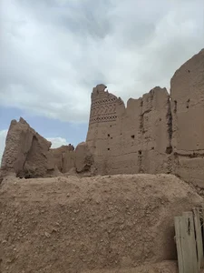 قلعه تاریخی علی آباد پیشکوه