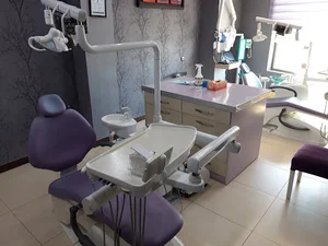 مطب دندانپزشکی دکتر یاسین عزیزی