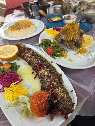 باغ رستوران مهدی داداشی