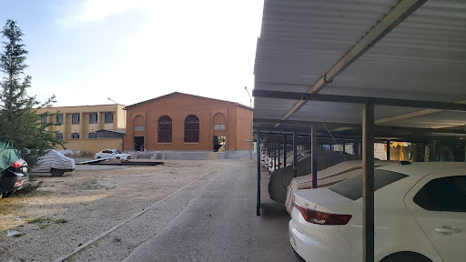 حسینیه جدید ۱۵ طبقه‌ها
