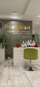 آموزشگاه شیرینی پزی و کیک پرتیکان