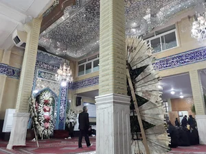 حسینیه کیوجیهای مقیم مرکز