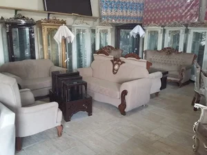 مبل اخوان ناجی