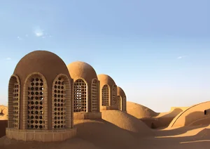 سرای تاریخی سازور