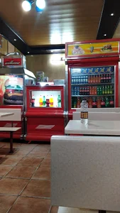فست فود زیرگذر