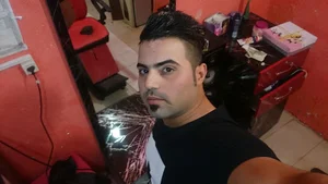 موکده پسر آبادانی