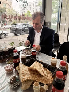 طباخی کاج نوین