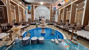 هتل رستوران حاج ملک