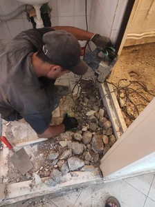 لوله‌کشی و نشتیابی در ستارخان 3