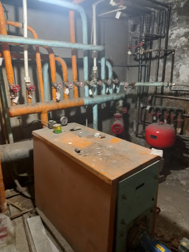 نانوایی سنگکی و لواشی