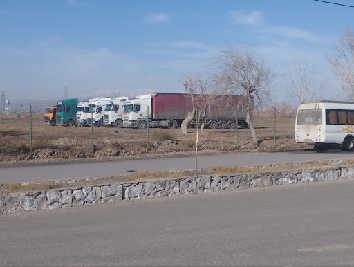 پارکینگ شبانه روزی ماشین آلات آزادی