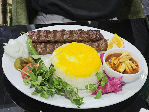 رستوران اتیوم