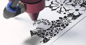 حک وبرش لیزری آریانا