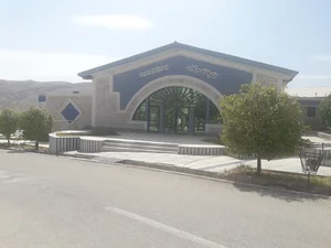 دانشگاه آزاد اسلامی واحد لارستان