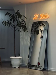 Z1 studio استودیو عکس،فیلم و تولید محتوا زد وان