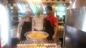 کترینگ کاظمی