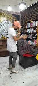 ارایشگاه مهدی تجری