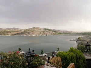 نگین گلستان