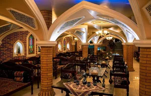 رستوران کندر
