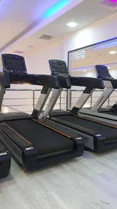 Gold's GYM باشگاه بدنسازی