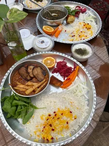 کافه رستوران سنتی سوگلی 5