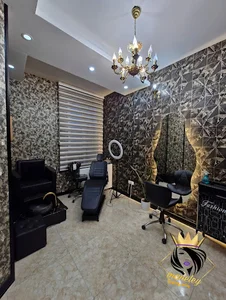 مرکز کراتین مانلی