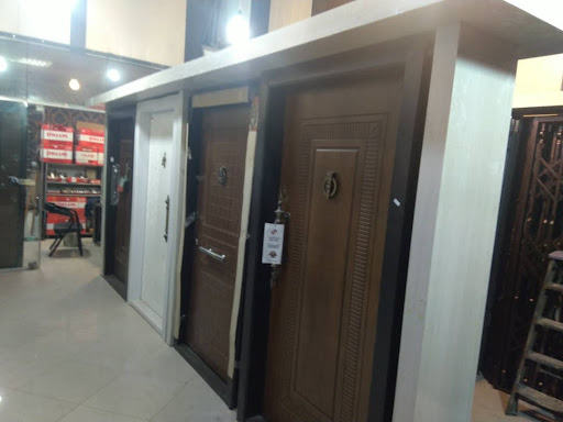فروشگاه درب غفوریان