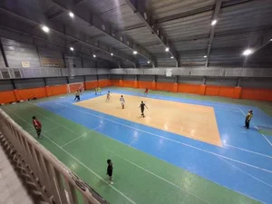 سالن ورزشی شهدای ساوه 3