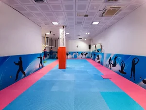 مجموعه ورزشی برادران شهید دستجردی
