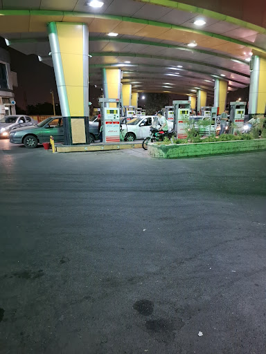 پمپ بنزین گلشن