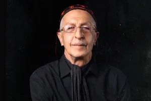 اکبر اموغلو
