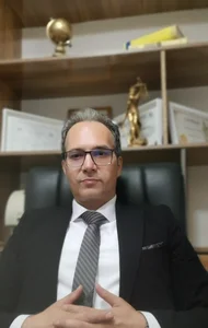 وکیل و مشاور حقوقی مهرداد احسنی 5