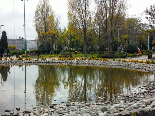 بوستان آبشار