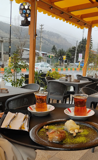 باقلوا تکسین مرزن آباد