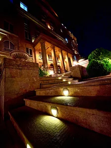عمارت رویال کلاسیک