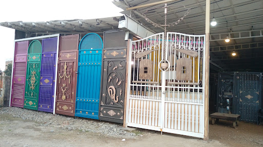تولیدی درب و پنجره میلاد