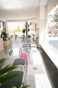 Blanc Cafe, کافه بِلان