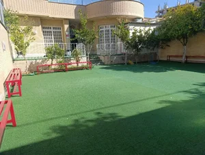 دبیرستان پسرانه پرتوعلوی متوسطه اول