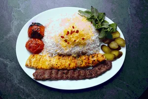 سفره خانه سنتی بابا طاهر 5