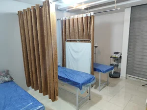دکتر هادی اخباری