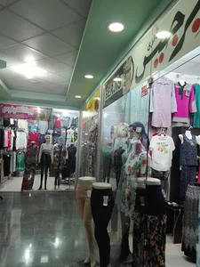 پوشاک زنانه
